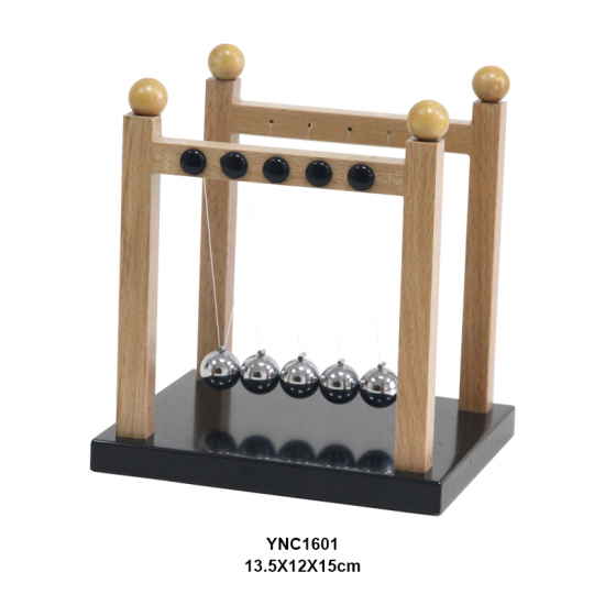  NEWTON’S CRADLE